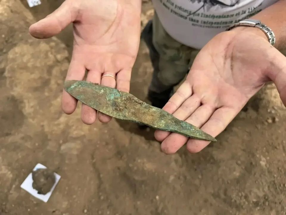 При раскопках под Самарой нашли захоронения бронзового века При раскопках под Самарой нашли захоронения бронзового века