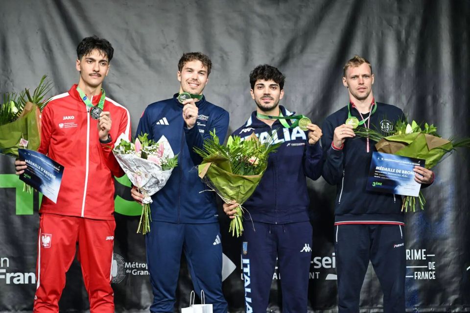 Самарец Антон Бородачев взял бронзу на чемпионате Европы по фехтованию! Самарец Антон Бородачев взял бронзу на чемпионате Европы по фехтованию!