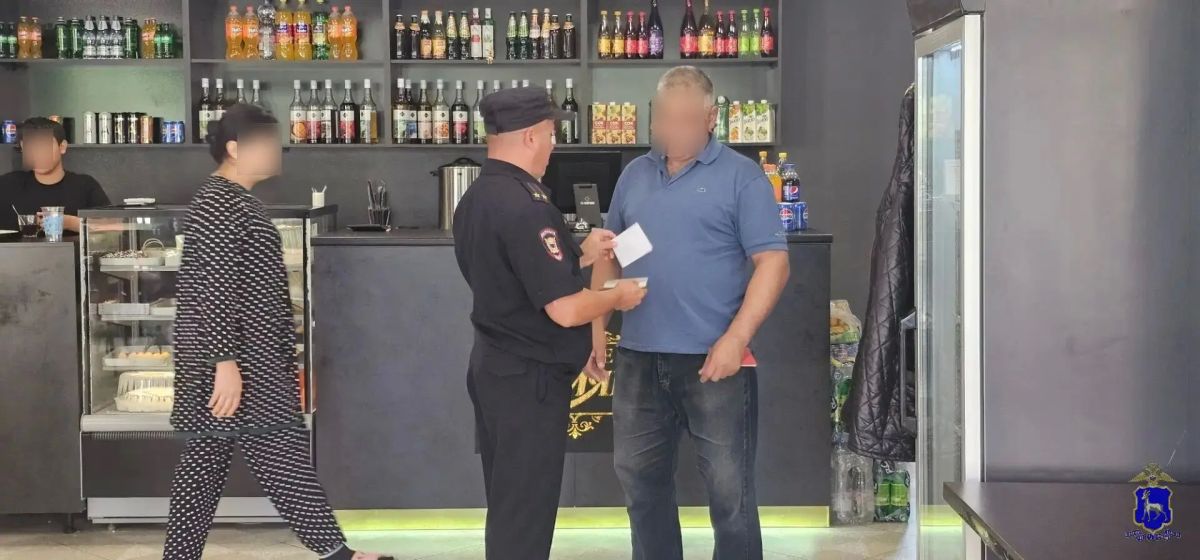 Самарские полицейские совестно с представителями ДНД обеспечили охрану правопорядка в ходе демонтажа объектов в Ленинском районе