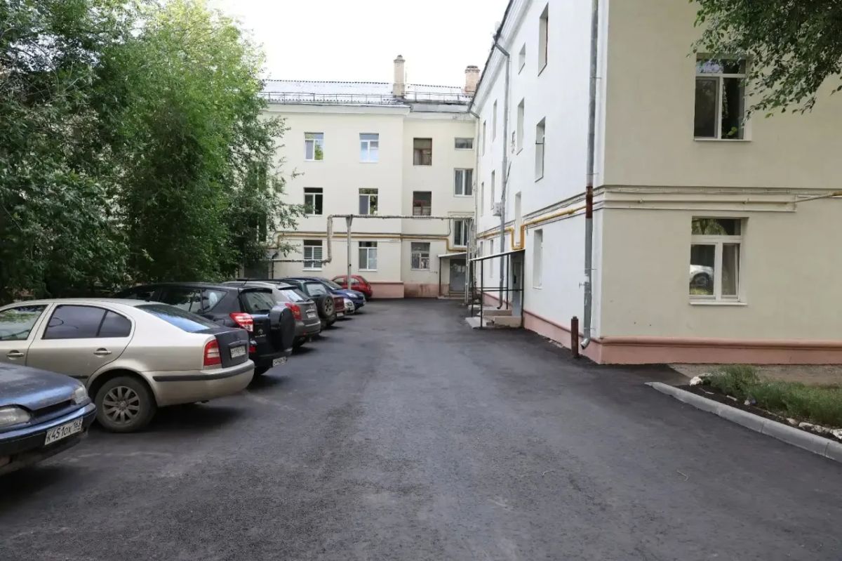 Глава Самары Иван Носков вместе с жителями проверил благоустройство дворов по нацпроекту «Инфраструктура для жизни» Глава Самары Иван Носков вместе с жителями проверил благоустройство дворов по нацпроекту «Инфраструктура для жизни»