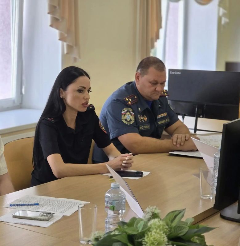 В Самарском юридическом институте ФСИН России прошел круглый стол на тему: "Дорожно-транспортные происшествия: причины и последствия" В Самарском юридическом институте ФСИН России прошел круглый стол на тему: "Дорожно-транспортные происшествия: причины и последствия"