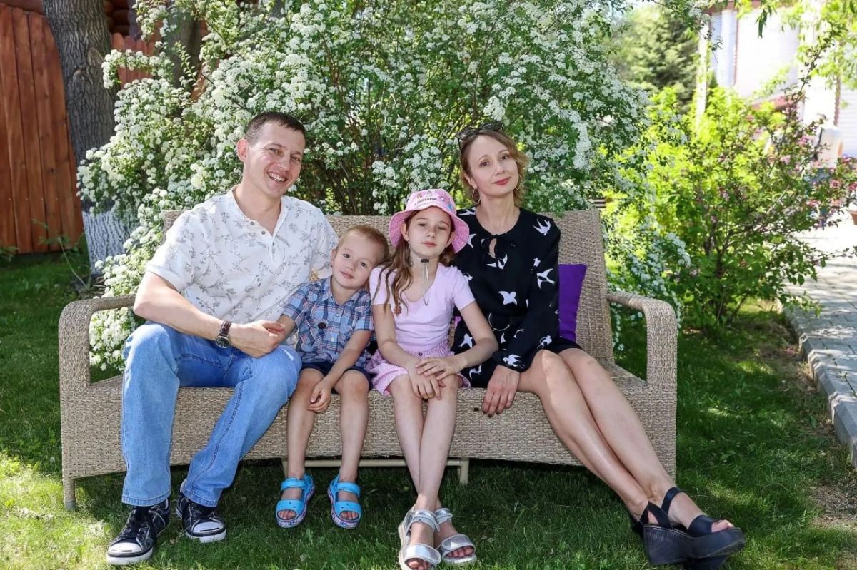 От допроса до премьеры. Поддержка семьи помогла старшему следователю СУ УМВД России по г. Тольятти майору юстиции Михаилу Сергееву найти отдушину в театре От допроса до премьеры. Поддержка семьи помогла старшему следователю СУ УМВД России по г. Тольятти майору юстиции Михаилу Сергееву найти отдушину в театре
