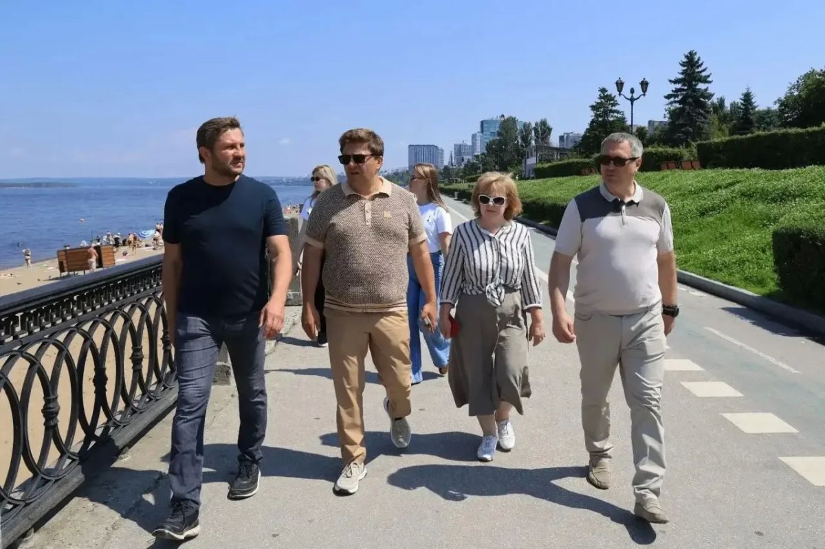 Глава города Самары Иван Носков в рамках объезда проверил работу городских пляжей