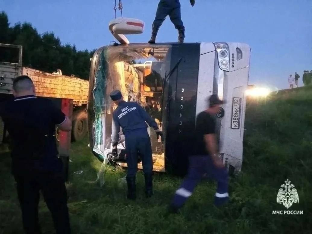 В Татарстане 15 человек пострадали в ДТП с автобусом из Самары в Набережные Челны