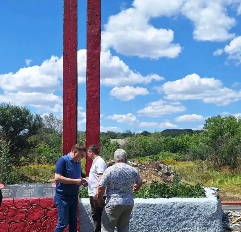 #Своих не бросаем Министр энергетики и ЖКХ Самарской области Виталий Брижань вместе со своим коллегой из...