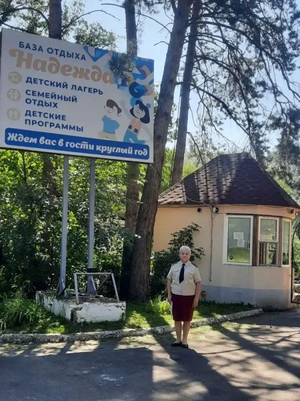В детских оздоровительных лагерях «Надежда», «Салют», функционирующих на территории муниципального района Красноярский Самарской области, главными специалистами – экспертами отдела надзора по гигиене детей и подростков... В детских оздоровительных лагерях «Надежда», «Салют», функционирующих на территории муниципального района Красноярский Самарской области, главными специалистами – экспертами отдела надзора по гигиене детей и подростков...