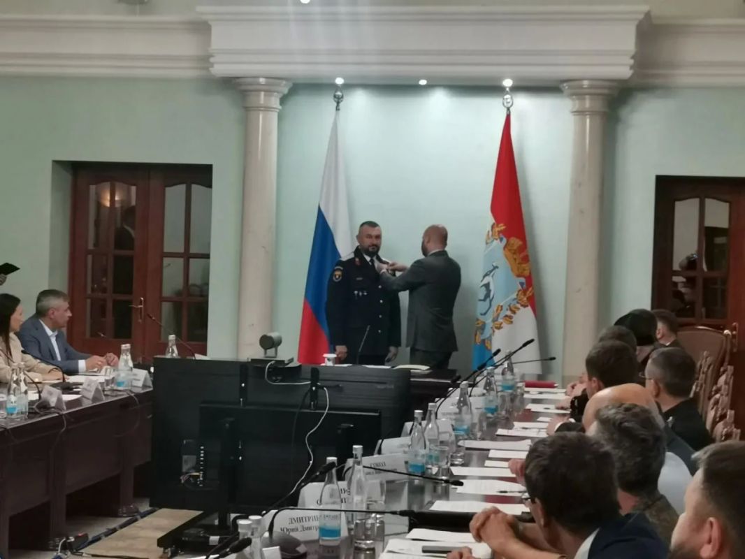 В эти минуты губернатор Вячеслав Федорищев проводит заседание Совета по делам казачества В эти минуты губернатор Вячеслав Федорищев проводит заседание Совета по делам казачества