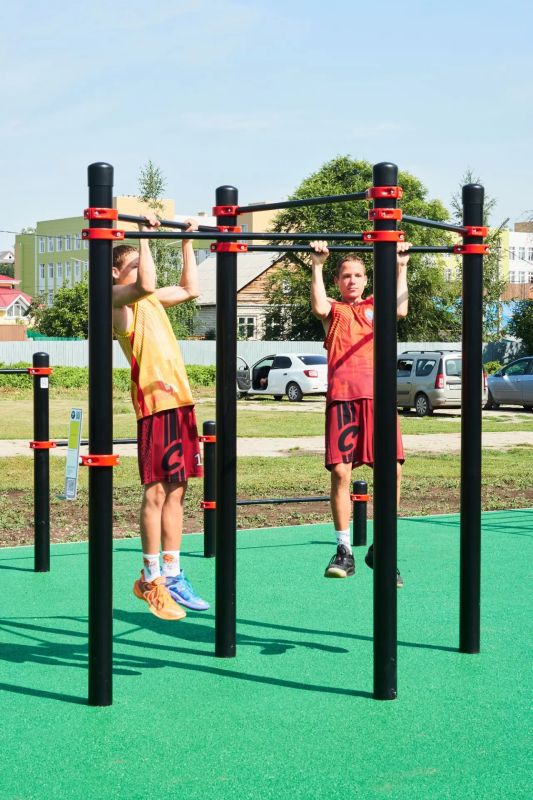 В Сызрани открылась «умная» спортплощадка с QR-инструкциями и Wi-Fi покрытием В Сызрани открылась «умная» спортплощадка с QR-инструкциями и Wi-Fi покрытием