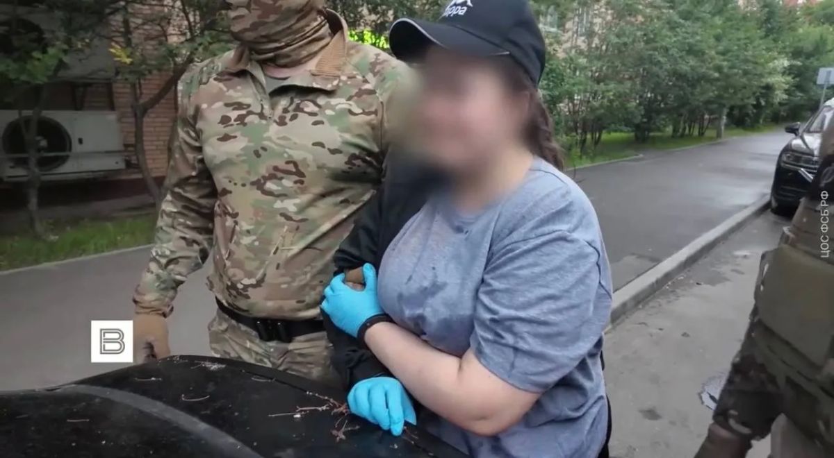 Подозреваемая в подготовке теракта в Москве привезла бомбу из Самары Подозреваемая в подготовке теракта в Москве привезла бомбу из Самары
