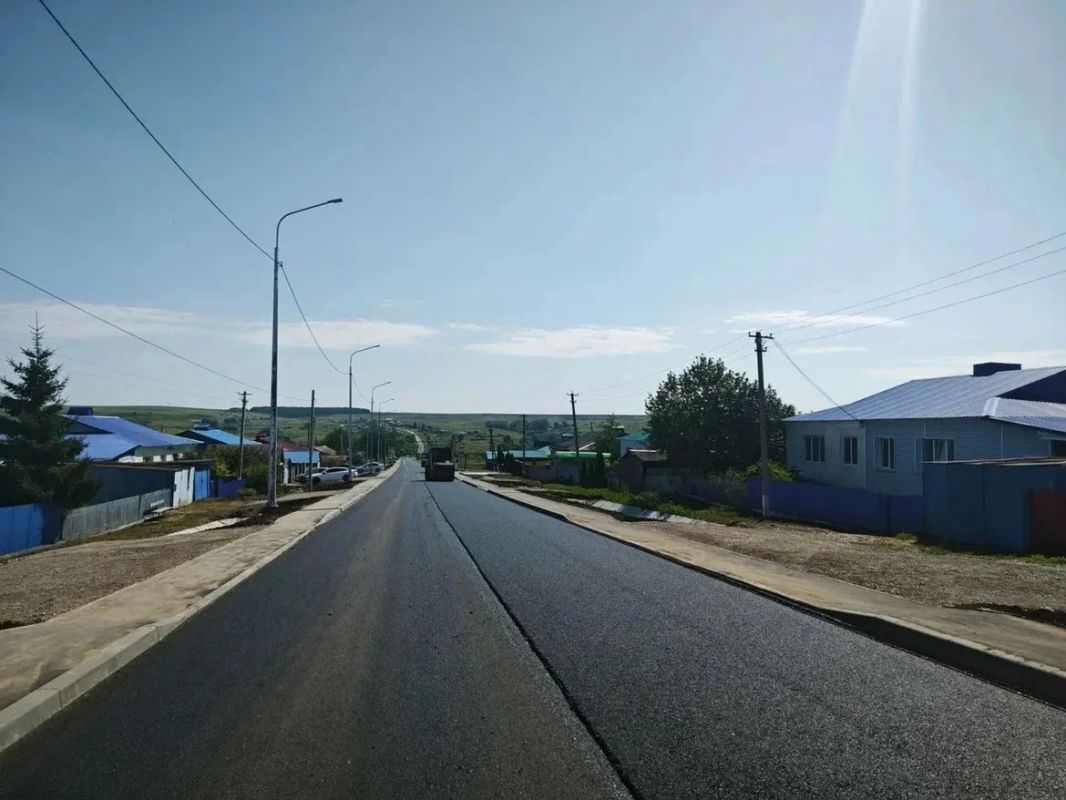 В Сергиевском районе по национальному проекту «Инфраструктура для жизни» завершается капремонт трассы «Кинель-Черкассы — Урал» — Захаркино протяжённостью 3,28 км. Дорогу включили в план ремонта по поручению губернатора... В Сергиевском районе по национальному проекту «Инфраструктура для жизни» завершается капремонт трассы «Кинель-Черкассы — Урал» — Захаркино протяжённостью 3,28 км. Дорогу включили в план ремонта по поручению губернатора...