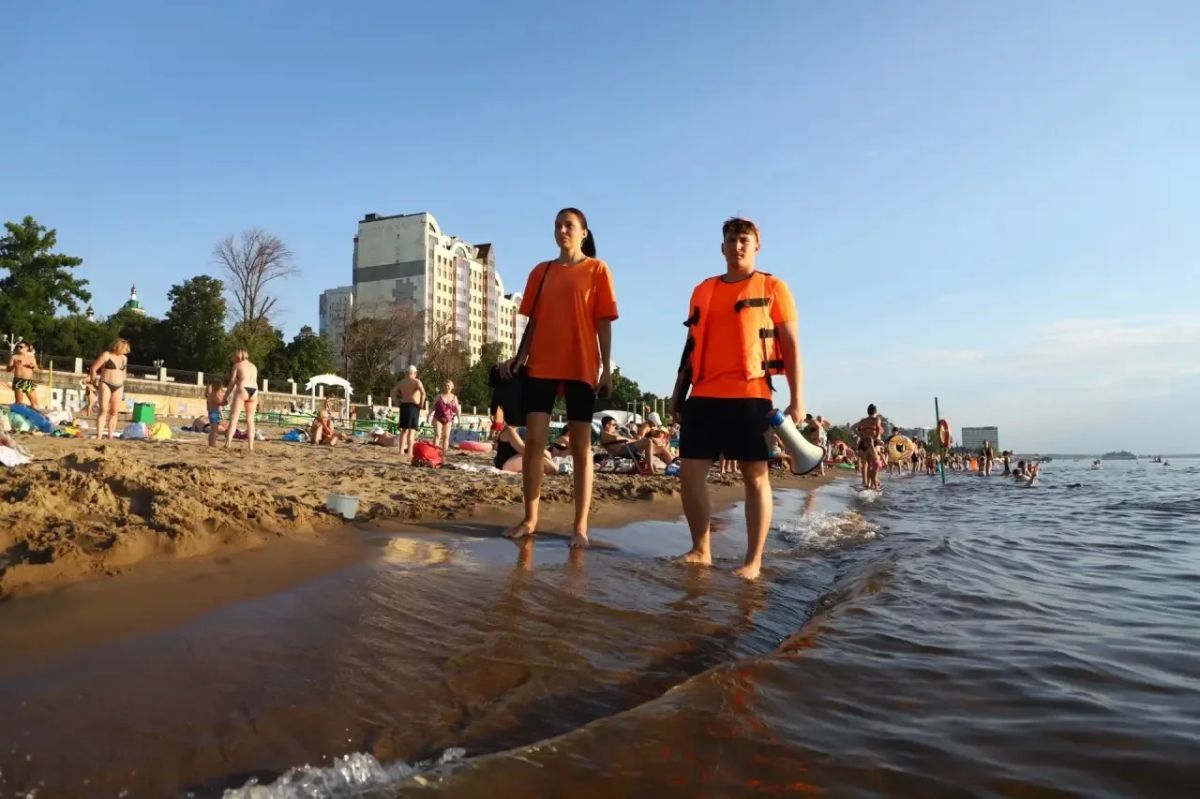 9 человек спасено на оборудованных городских пляжах Самары за лето 9 человек спасено на оборудованных городских пляжах Самары за лето
