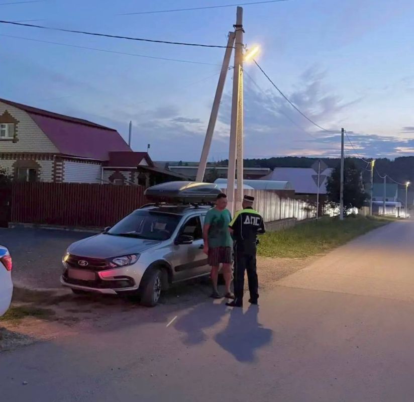 Сотрудники отделений Госавтоинспекции по Приволжскому району, Клявлино и Камышлинскому району проводят профилактические рейды Сотрудники отделений Госавтоинспекции по Приволжскому району, Клявлино и Камышлинскому району проводят профилактические рейды