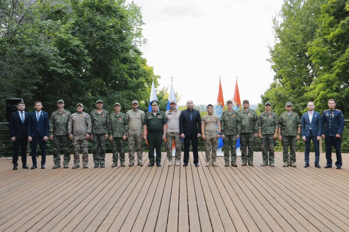 Вячеслав Федорищев: Наши военные получили от Правительства Самарской области новую партию техники: квадрокоптеры и многое другое Вячеслав Федорищев: Наши военные получили от Правительства Самарской области новую партию техники: квадрокоптеры и многое другое