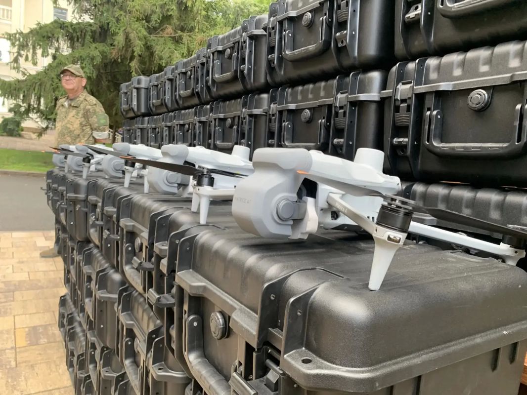 Губернатор Самарской области наградил бойцов мобильных огневых отрядов Губернатор Самарской области наградил бойцов мобильных огневых отрядов
