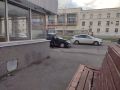 Автомобиль провалился на ул. Гагарина в Самаре, спровоцировав пробку