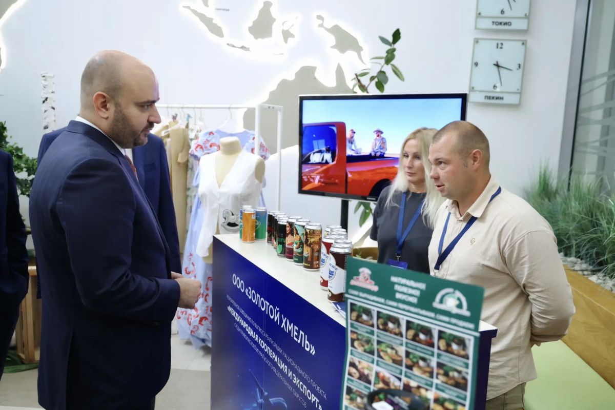 Вячеслав Федорищев: В Самаре сегодня проходит межокружное совещание по вопросу реализации нацпроекта «Международная кооперация и экспорт» Вячеслав Федорищев: В Самаре сегодня проходит межокружное совещание по вопросу реализации нацпроекта «Международная кооперация и экспорт»