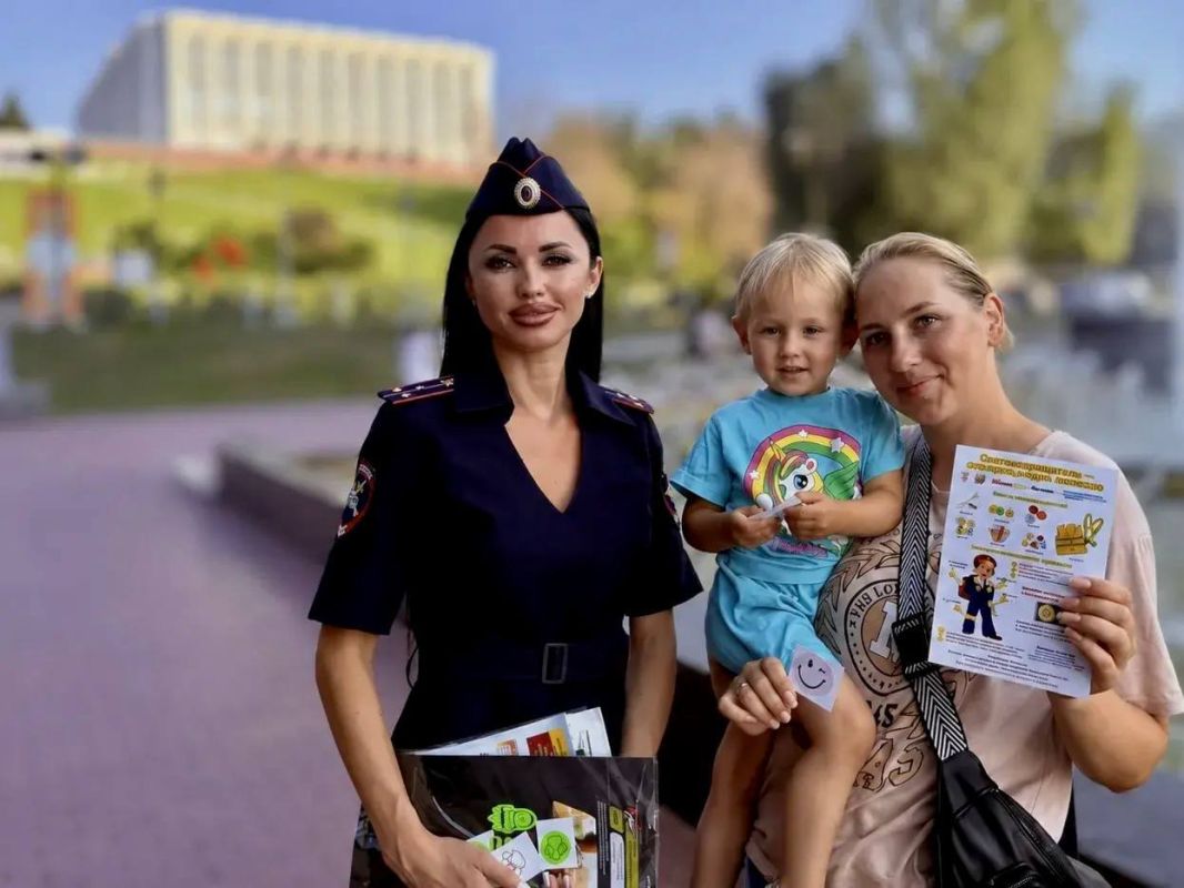 Госавтоинспекция г.Самары активно проводит беседы на свежем воздухе, причем в разных форматах и для всех категорий участников: Госавтоинспекция г.Самары активно проводит беседы на свежем воздухе, причем в разных форматах и для всех категорий участников: