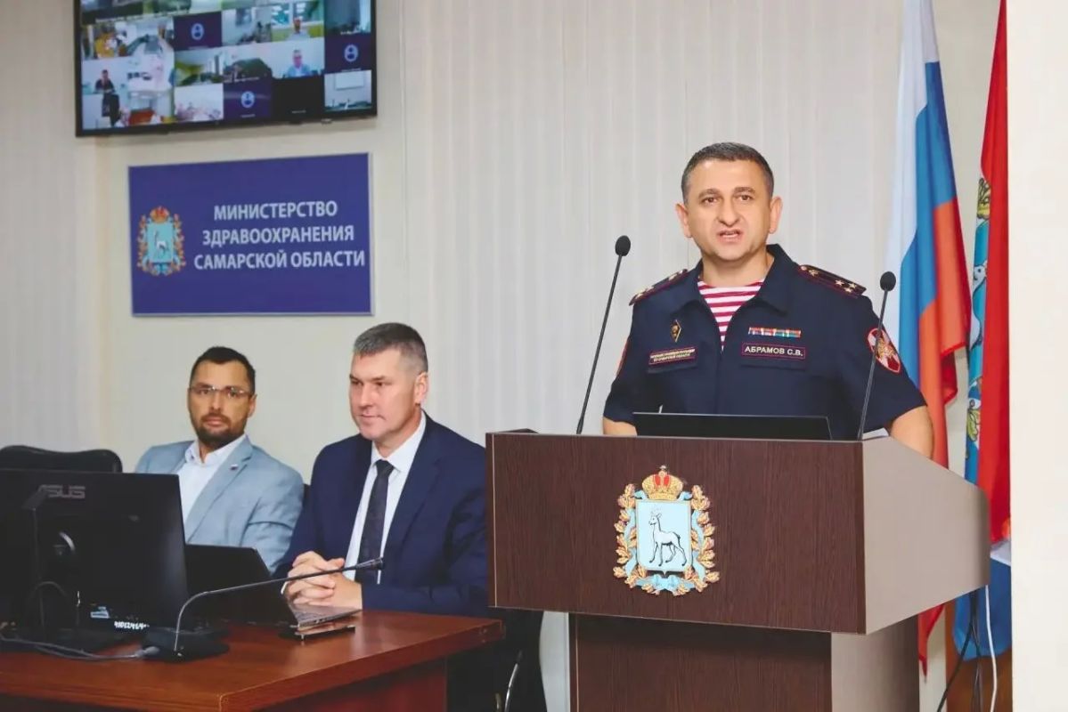 Начальник Управления Росгвардии по Самарской области полковник полиции Сергей Абрамов принял участие в рабочей встрече с министром здравоохранения региона Андреем Орловым Начальник Управления Росгвардии по Самарской области полковник полиции Сергей Абрамов принял участие в рабочей встрече с министром здравоохранения региона Андреем Орловым