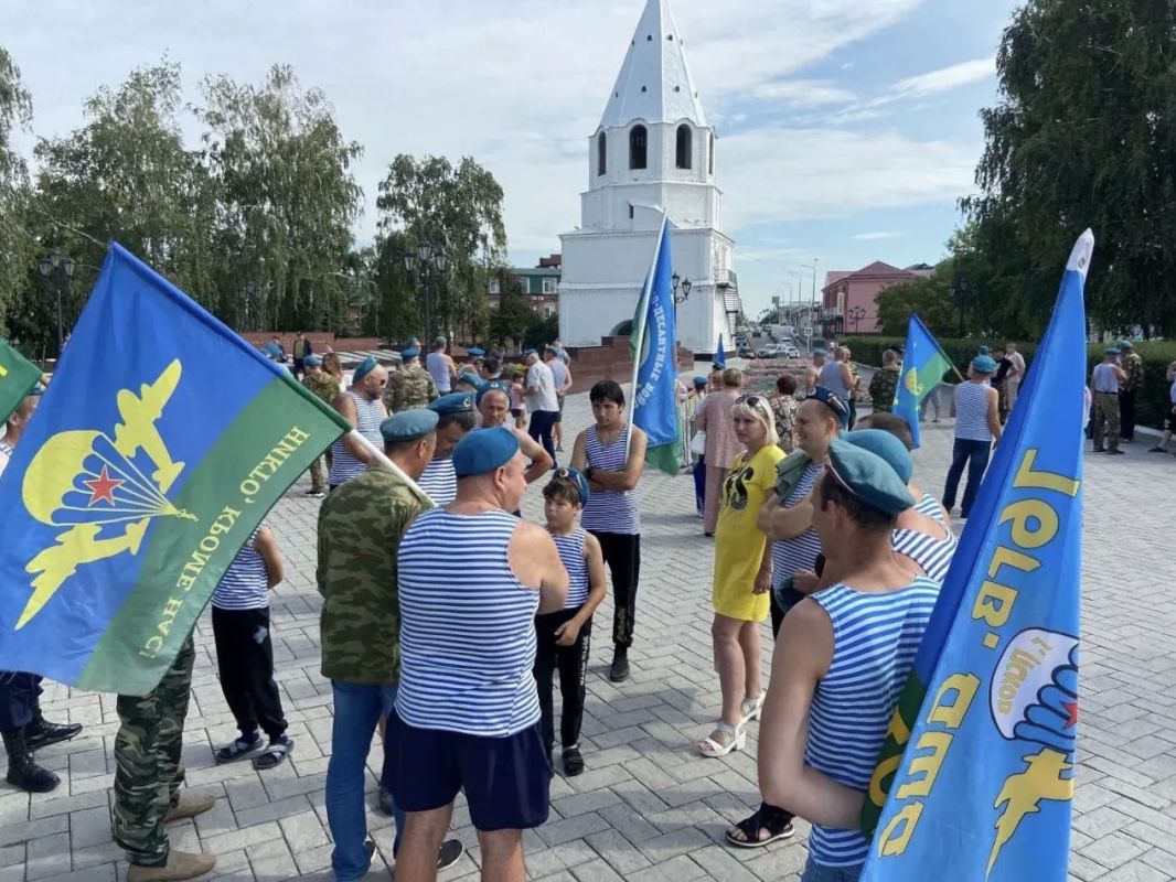 Символично, что в один день мы отмечаем два важных события: память святого пророка Илии и День Воздушно-десантных войск России Символично, что в один день мы отмечаем два важных события: память святого пророка Илии и День Воздушно-десантных войск России