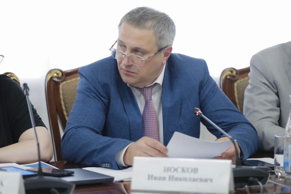 Вячеслав Федорищев: И еще по темам, которые сегодня обсуждали на оперативном совещании Вячеслав Федорищев: И еще по темам, которые сегодня обсуждали на оперативном совещании