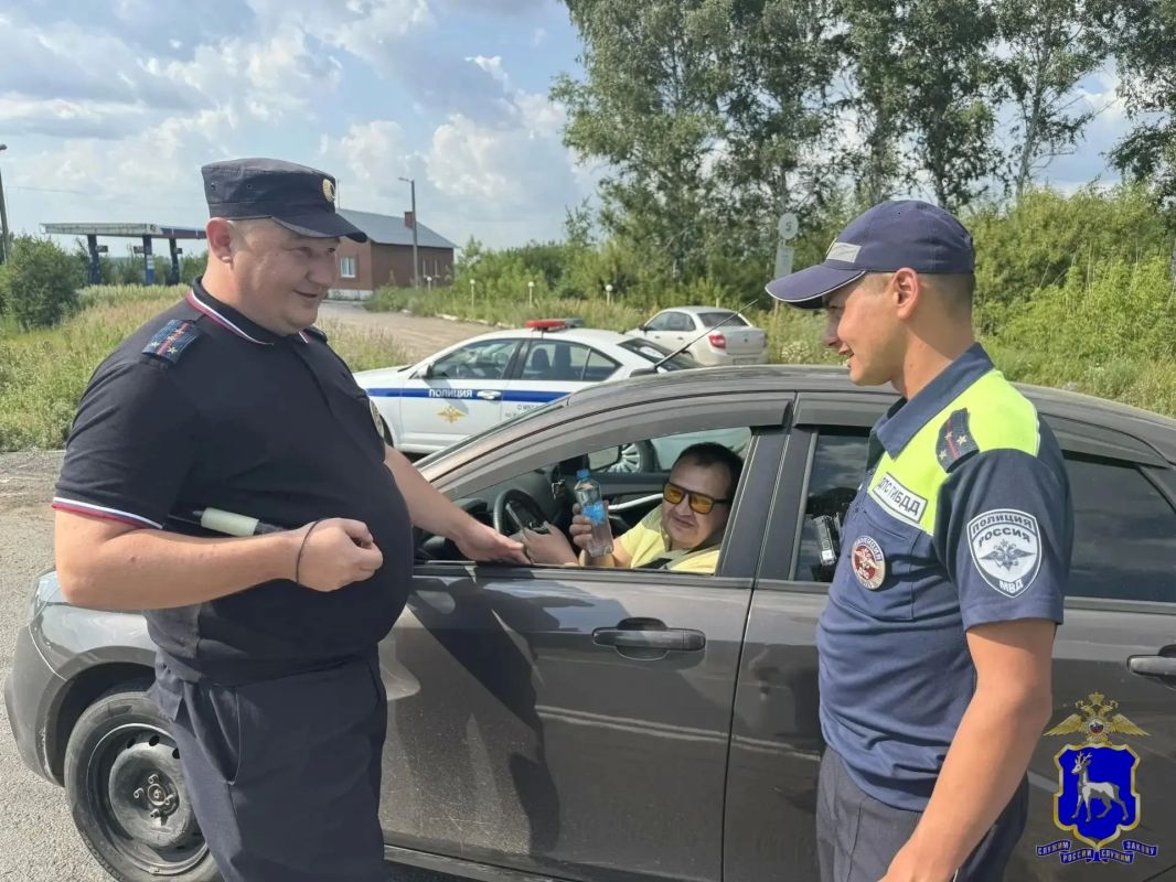 Полицейские Самарской области проводят акцию «Отдых в пути» Полицейские Самарской области проводят акцию «Отдых в пути»