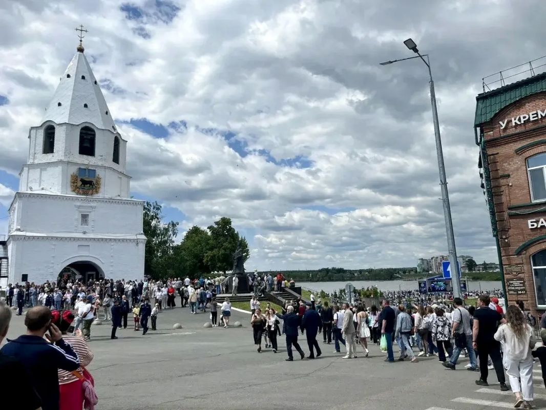 «Жигулёвские выходные» привезли туристов в Сызрань «Жигулёвские выходные» привезли туристов в Сызрань