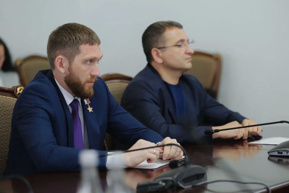 Вячеслав Федорищев: И еще по темам, которые сегодня обсуждали на оперативном совещании Вячеслав Федорищев: И еще по темам, которые сегодня обсуждали на оперативном совещании