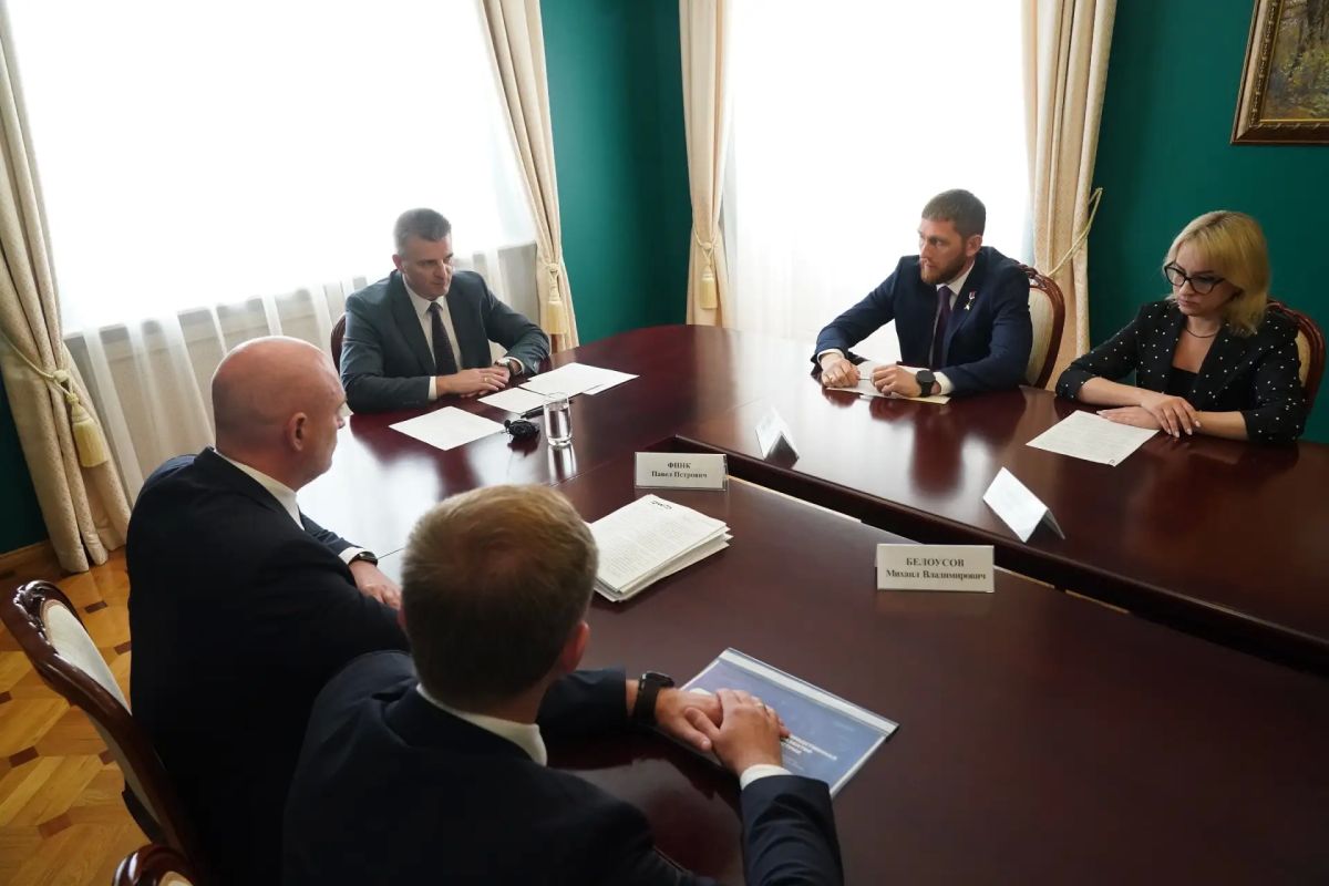 Правительство области поддержит работников пострадавшего склада и бизнес