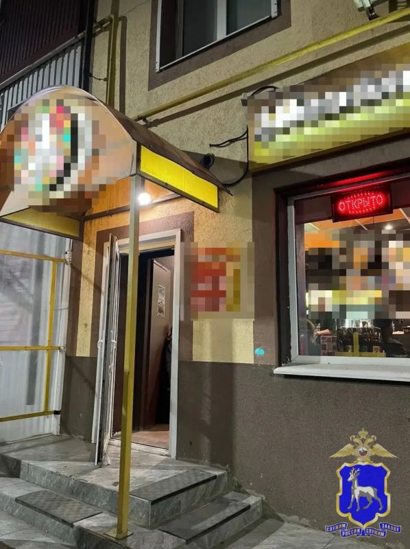 В Самаре полицейские вместе с общественниками пресекли продажу алкоголя после 23:00 В Самаре полицейские вместе с общественниками пресекли продажу алкоголя после 23:00
