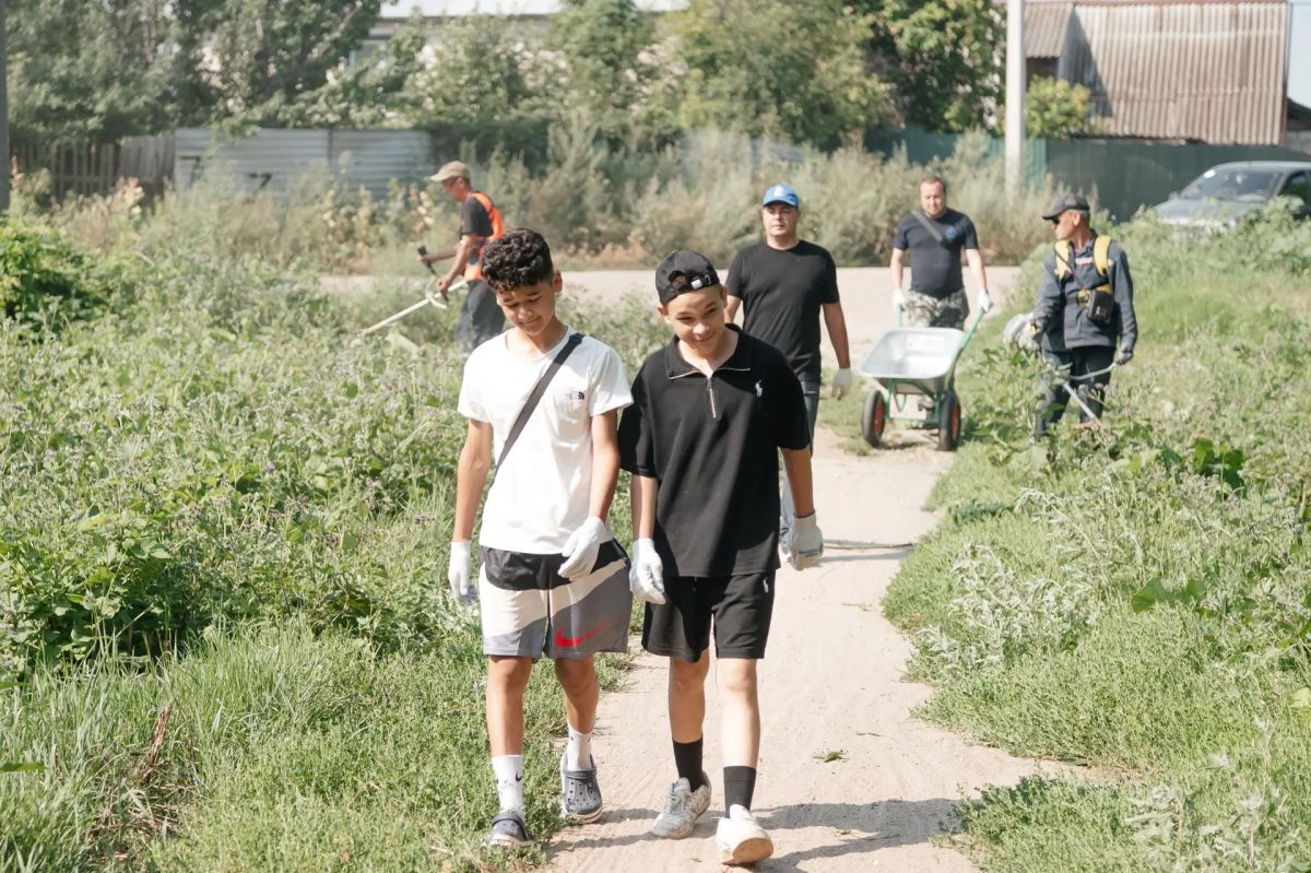 В Волжском районе прошло юбилейное мероприятие акции «Вода России» В Волжском районе прошло юбилейное мероприятие акции «Вода России»