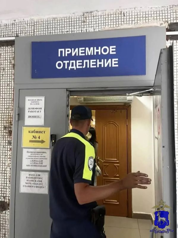 Терял сознание из-за болей в животе: тольяттинские полицейские помогли спасти двухлетнего малыша Терял сознание из-за болей в животе: тольяттинские полицейские помогли спасти двухлетнего малыша