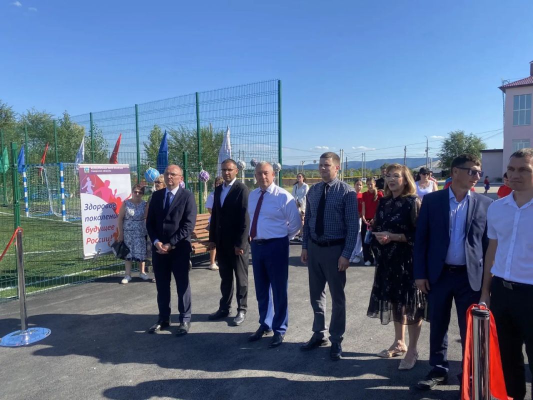 В поселке Курумоч открылись новые спортобъекты В поселке Курумоч открылись новые спортобъекты