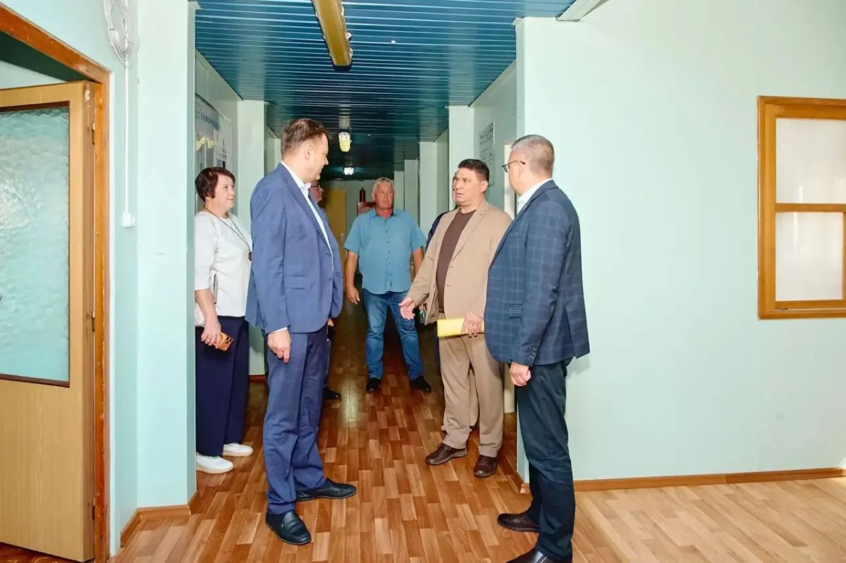 "Такие объекты — инвестиция в здоровье людей на местах": в селе Орловка работает современный офис врача общей практики "Такие объекты — инвестиция в здоровье людей на местах": в селе Орловка работает современный офис врача общей практики