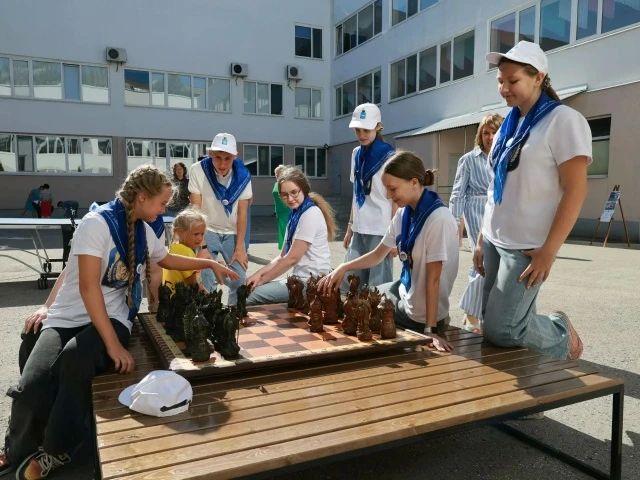 Иван Носков: Вместе с ребятами из школы № 132 принял участие в создании нового школьного пространства «ВДОХ» Иван Носков: Вместе с ребятами из школы № 132 принял участие в создании нового школьного пространства «ВДОХ»