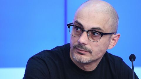 Армен Гаспарян: Движ продолжается.. В Самаре депутата Госдумы последнего созыва от КПРФ Матвеева сняли с выборов, удовлетворив иск кандидатки от Партии пенсионеров, которая обвинила его в нарушении авторских прав (от фото в...