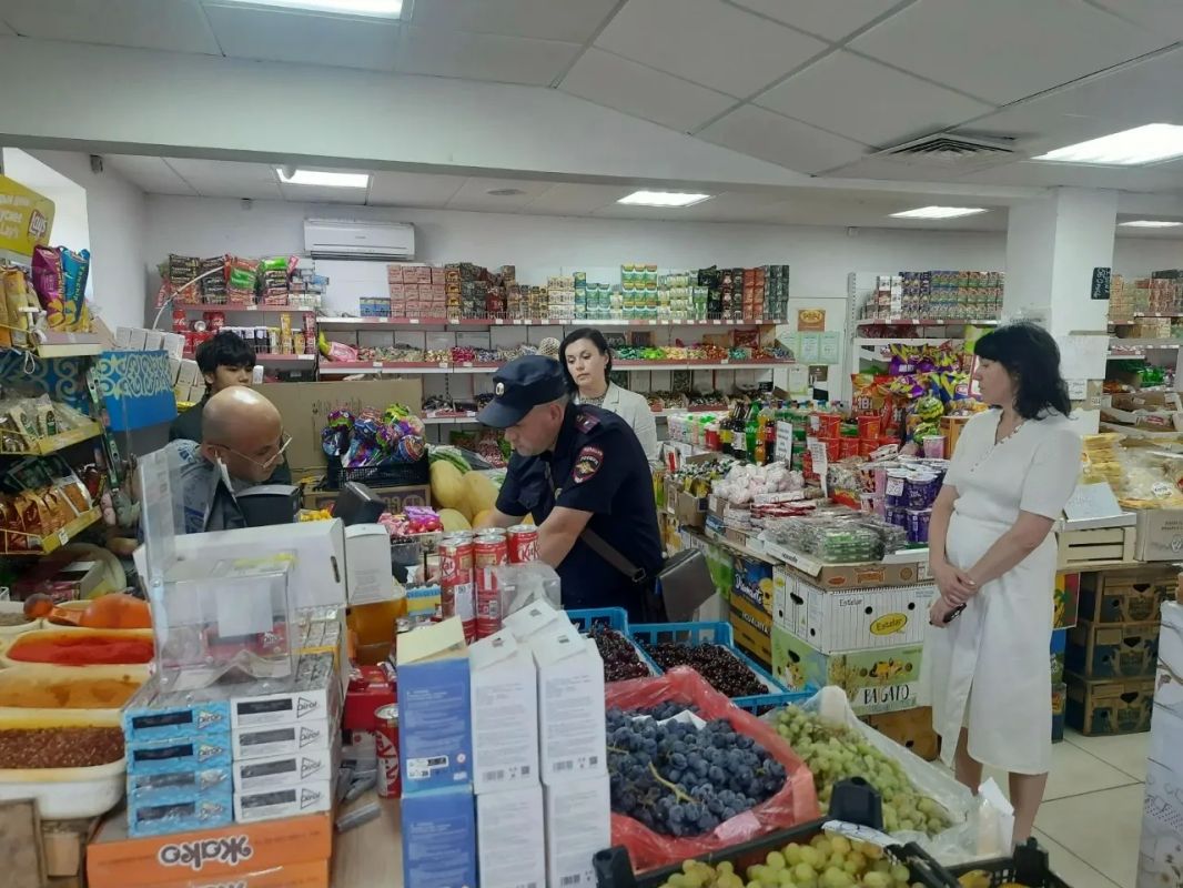 В Самарской области глава города нашла в магазине курагу с жучками