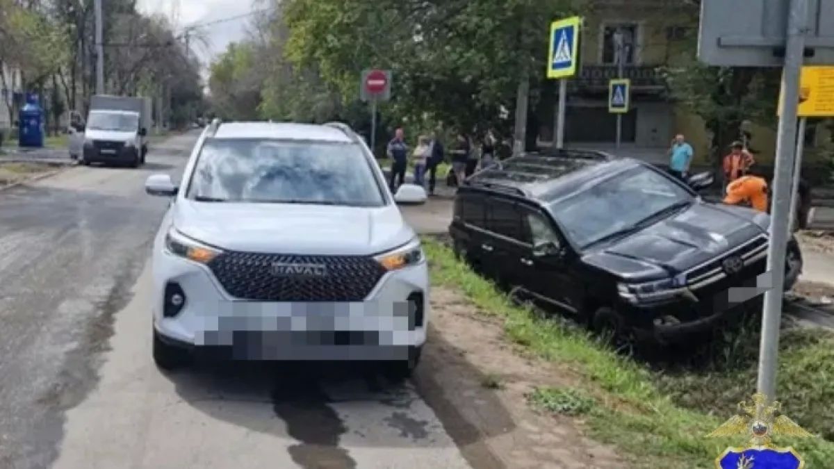 В Самаре есть пострадавшие при столкновении машин в Куйбышевском районе В Самаре есть пострадавшие при столкновении машин в Куйбышевском районе