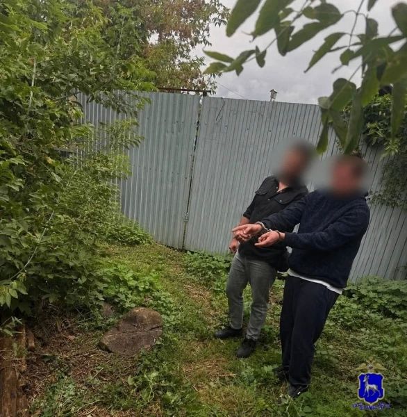 В Самаре задержанный полицейскими местный житель обвиняется в приготовлении к сбыту наркотических веществ в особо крупном размере В Самаре задержанный полицейскими местный житель обвиняется в приготовлении к сбыту наркотических веществ в особо крупном размере