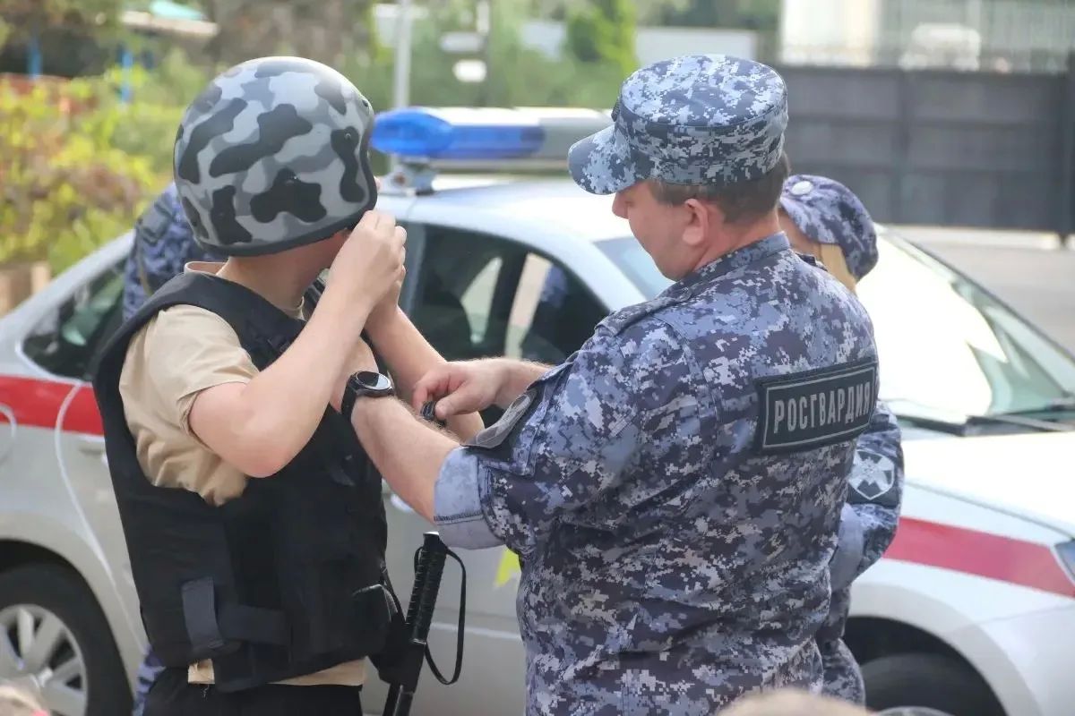 В Самарской области продолжается ведомственная акция «Каникулы с Росгвардией» В Самарской области продолжается ведомственная акция «Каникулы с Росгвардией»
