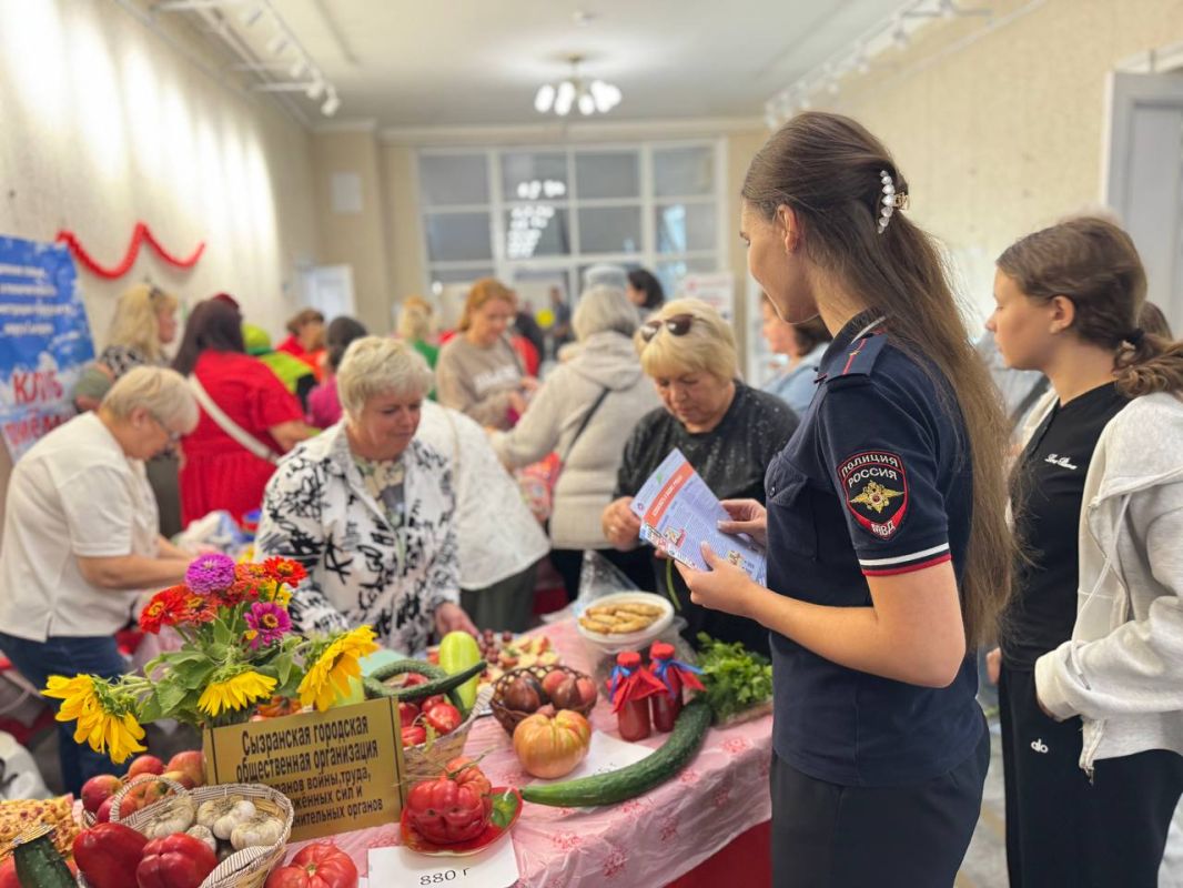 Сызранская Госавтоинспекция приняла участие в ежегодном гастрономическом празднике — фестивале «Сызранский помидор»! Сызранская Госавтоинспекция приняла участие в ежегодном гастрономическом празднике — фестивале «Сызранский помидор»!