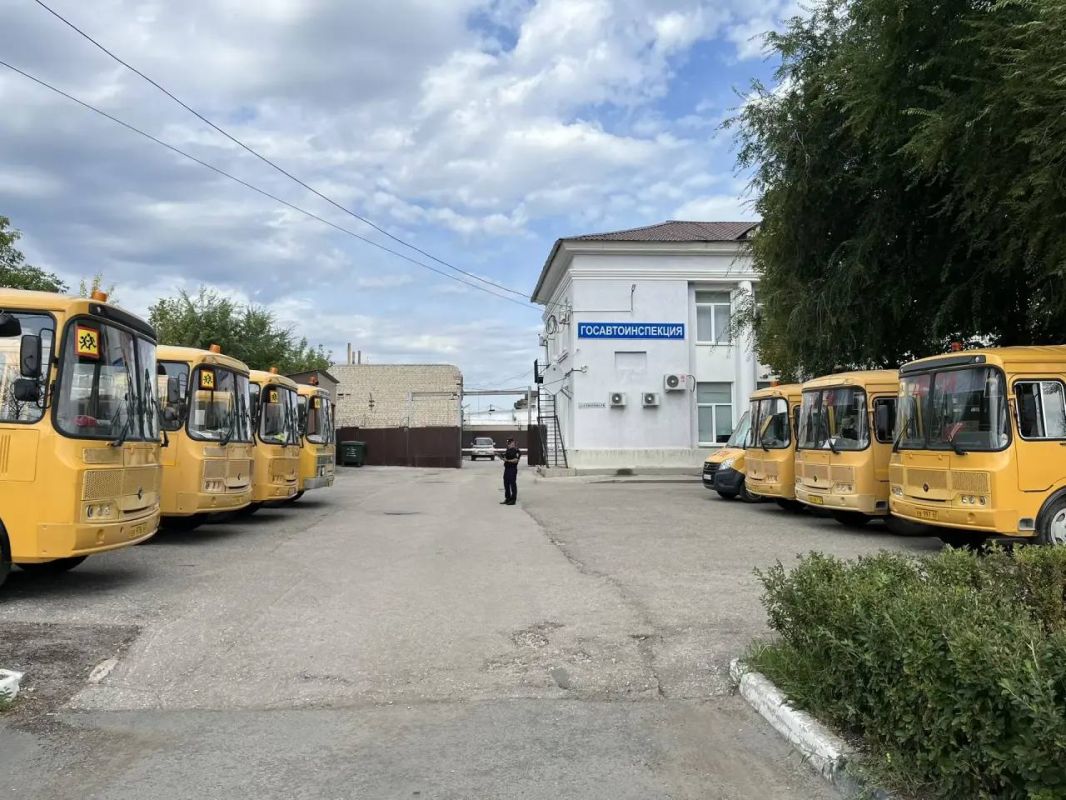 В Новокуйбышевске прошёл смотр школьных автобусов