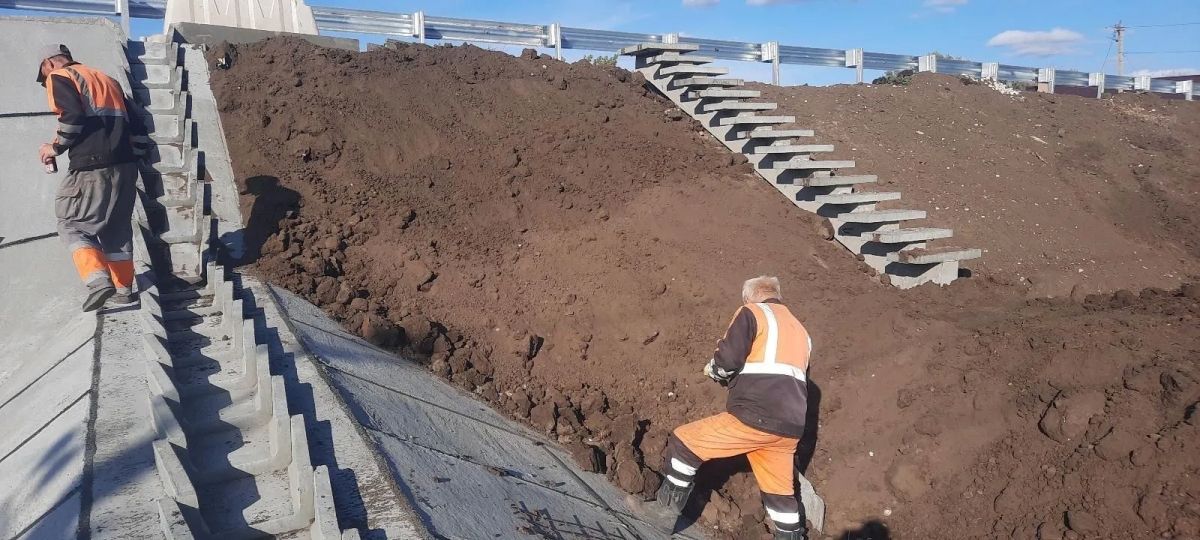 Мост через Ветлянку в Кулешовке готов на 98% Мост через Ветлянку в Кулешовке готов на 98%