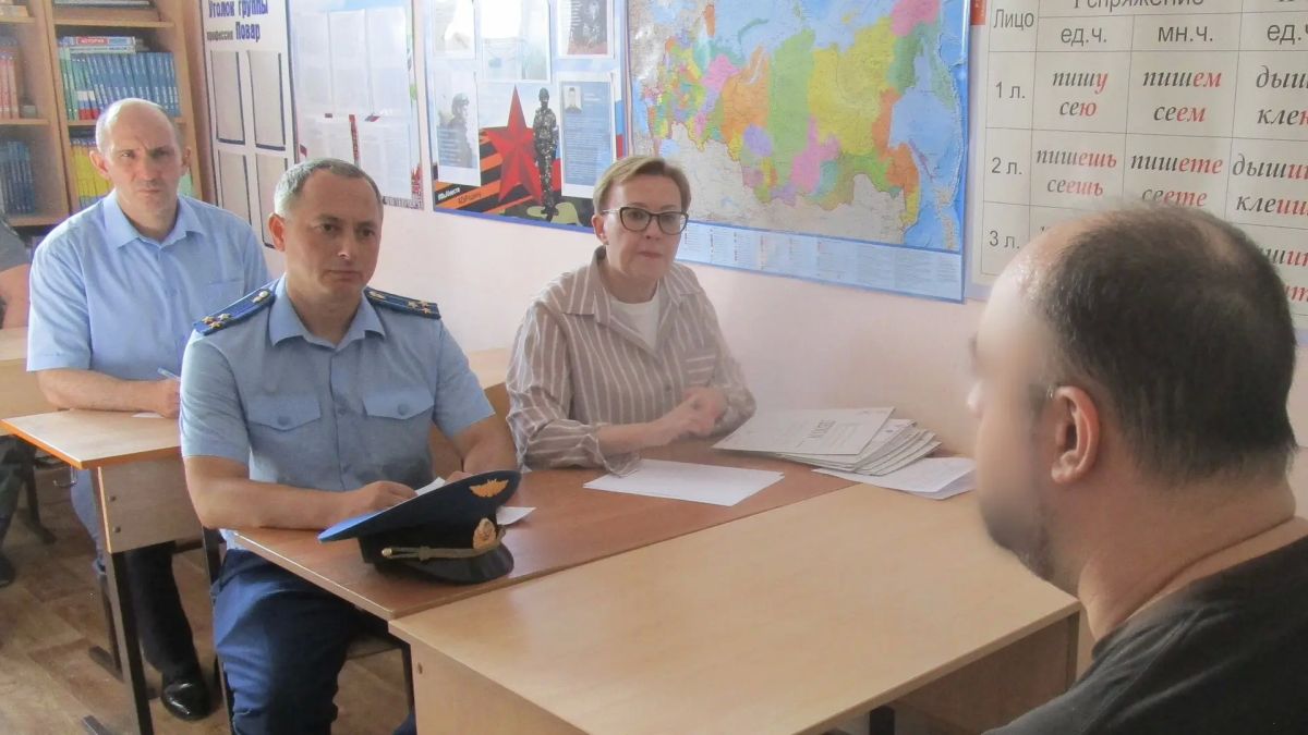 Заместитель прокурора Самарской области Евгений Петренко совместно с Уполномоченным по правам человека в Самарской области Еленой Лапушкиной посетили Федеральное казенное учреждение «Следственный изолятор № 1» Управления...