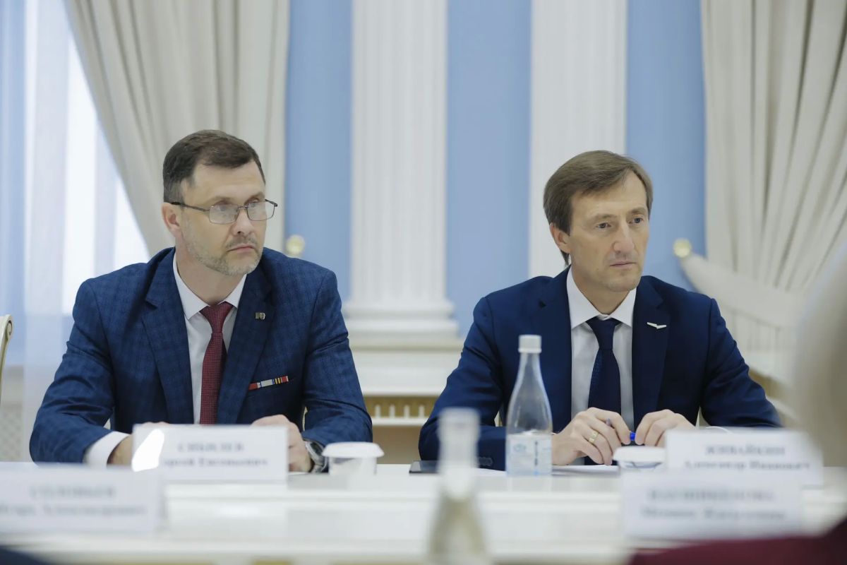 Вячеслав Федорищев: Провел встречу с карьерными консультантами службы занятости, работающими в формате «равный — равному» с ветеранами СВО Вячеслав Федорищев: Провел встречу с карьерными консультантами службы занятости, работающими в формате «равный — равному» с ветеранами СВО