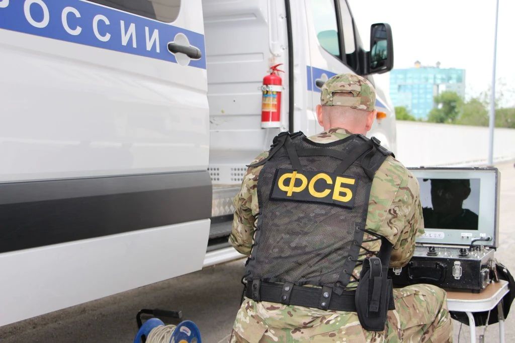 Жителя Самары подозревают в публичных призывах к экстремизму через мессенджер Telegram Жителя Самары подозревают в публичных призывах к экстремизму через мессенджер Telegram