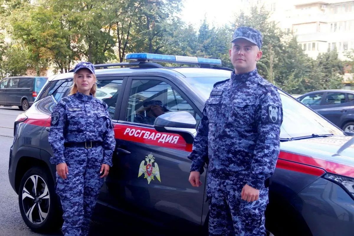 В Самаре росгвардейцы оказали доврачебную помощь мужчине, пострадавшему в результате ДТП В Самаре росгвардейцы оказали доврачебную помощь мужчине, пострадавшему в результате ДТП