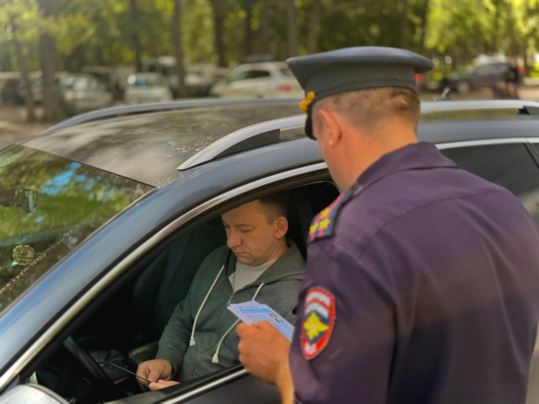 В преддверии нового учебного года сотрудники Госавтоинспекции Самары провели профилактическое мероприятие, посвящённое безопасности юных пассажиров В преддверии нового учебного года сотрудники Госавтоинспекции Самары провели профилактическое мероприятие, посвящённое безопасности юных пассажиров