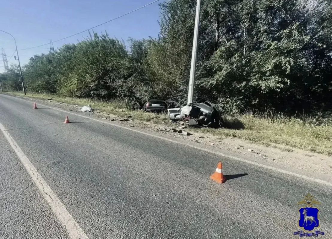 Под Самарой в разорванной пополам Priore погиб водитель Под Самарой в разорванной пополам Priore погиб водитель