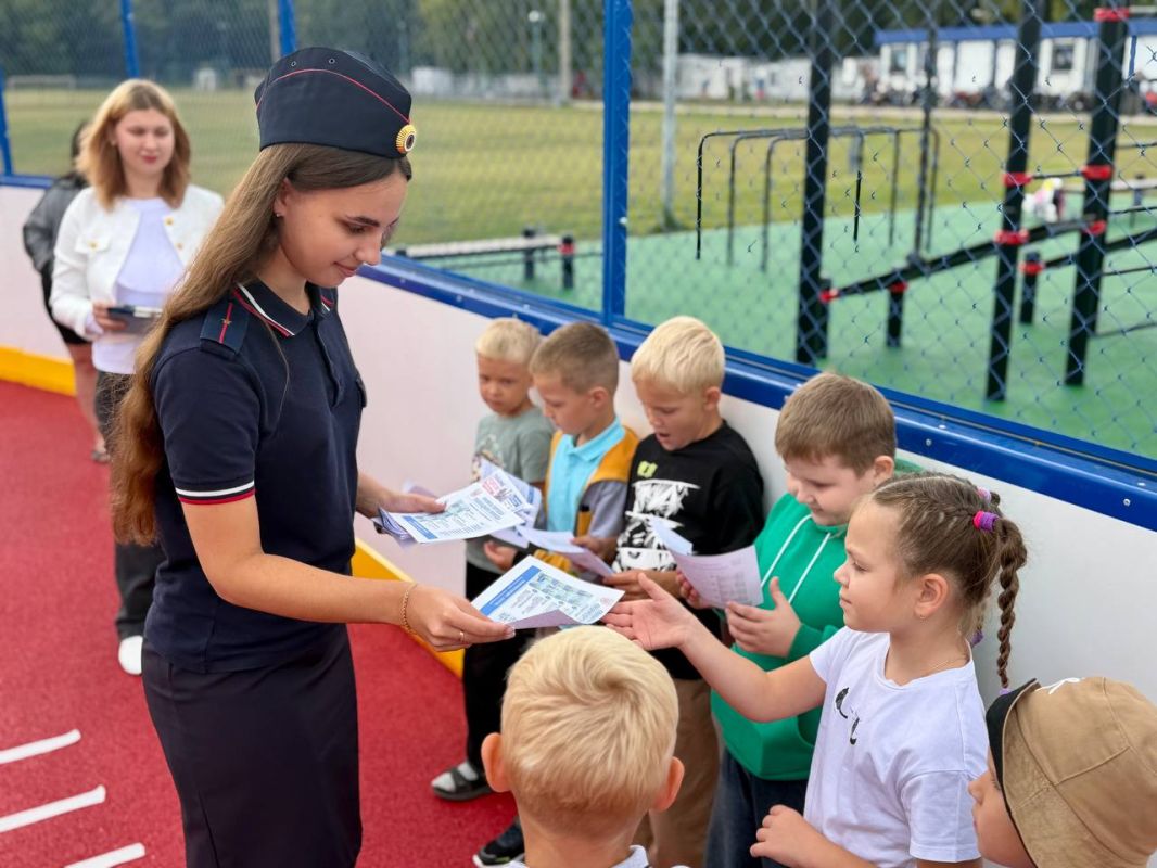 Посвящение в пешеходы: праздник безопасности для Сызранских первоклашек! Посвящение в пешеходы: праздник безопасности для Сызранских первоклашек!