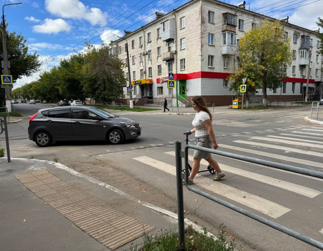 Сотрудники Госавтоинспекции по г. Новокуйбышевску совместно с центром по профилактике детского дорожнотранспортного травматизма провели профилактическое мероприятие Сотрудники Госавтоинспекции по г. Новокуйбышевску совместно с центром по профилактике детского дорожнотранспортного травматизма провели профилактическое мероприятие
